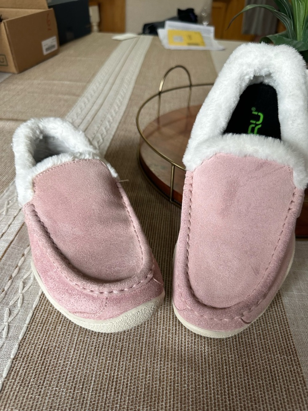 Kuru Pink Suede Moccasin Slippers with Orthopedic Support Women’s 8.5